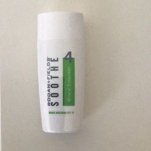 New Rodan & Fields Soothe mineral sunscreen